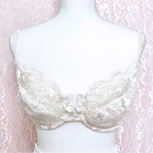 Victoria’s Secret Gold Label Vintage Lace Bra – Size 38D, Ivory & Pink